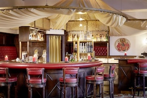Bar (en la propiedad)
