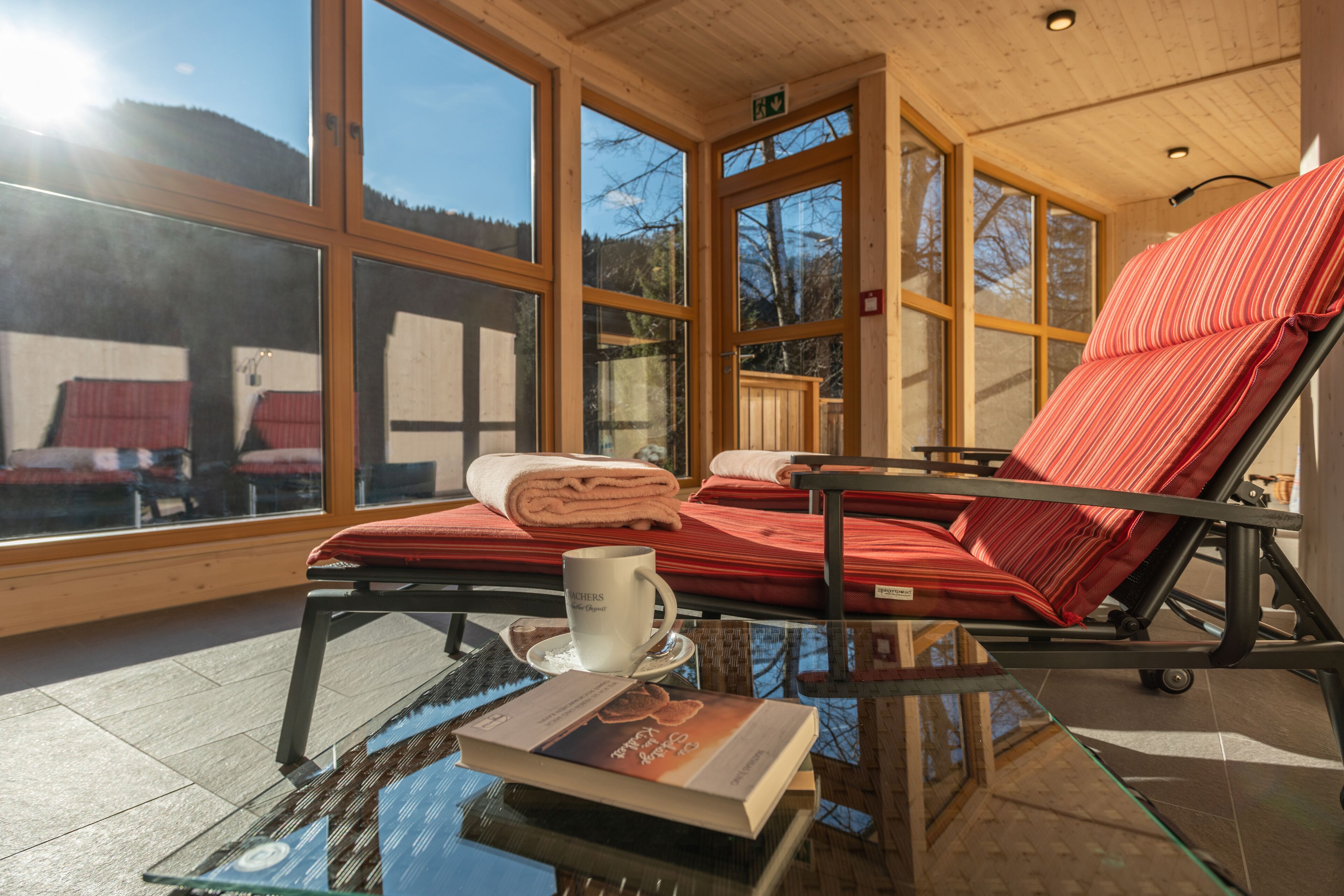 sauna, hot tub, steam room, hot stone massages, deep-tissue massages