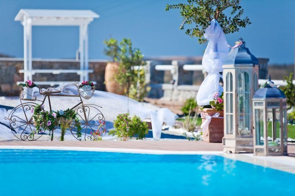 Miland Suites by null