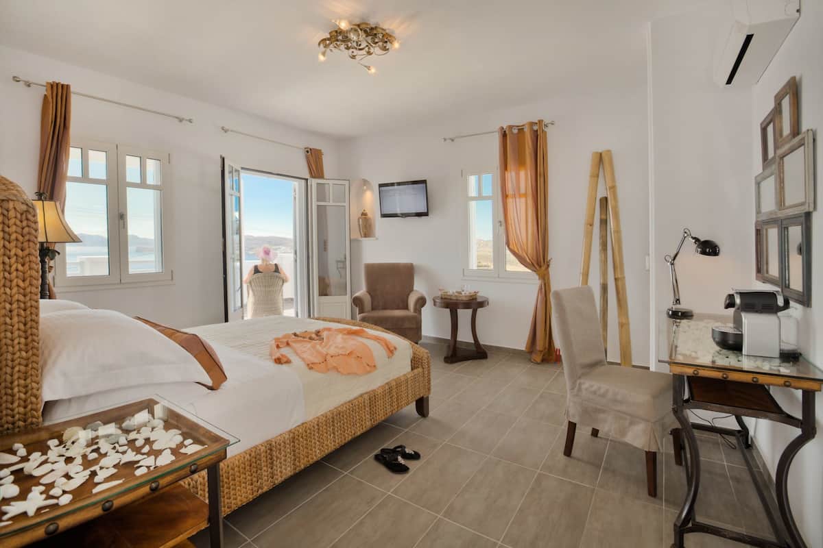 Suíte superior, vista para o mar | Frigobar, cofres nos quartos, escrivaninha, quartos à prova de som