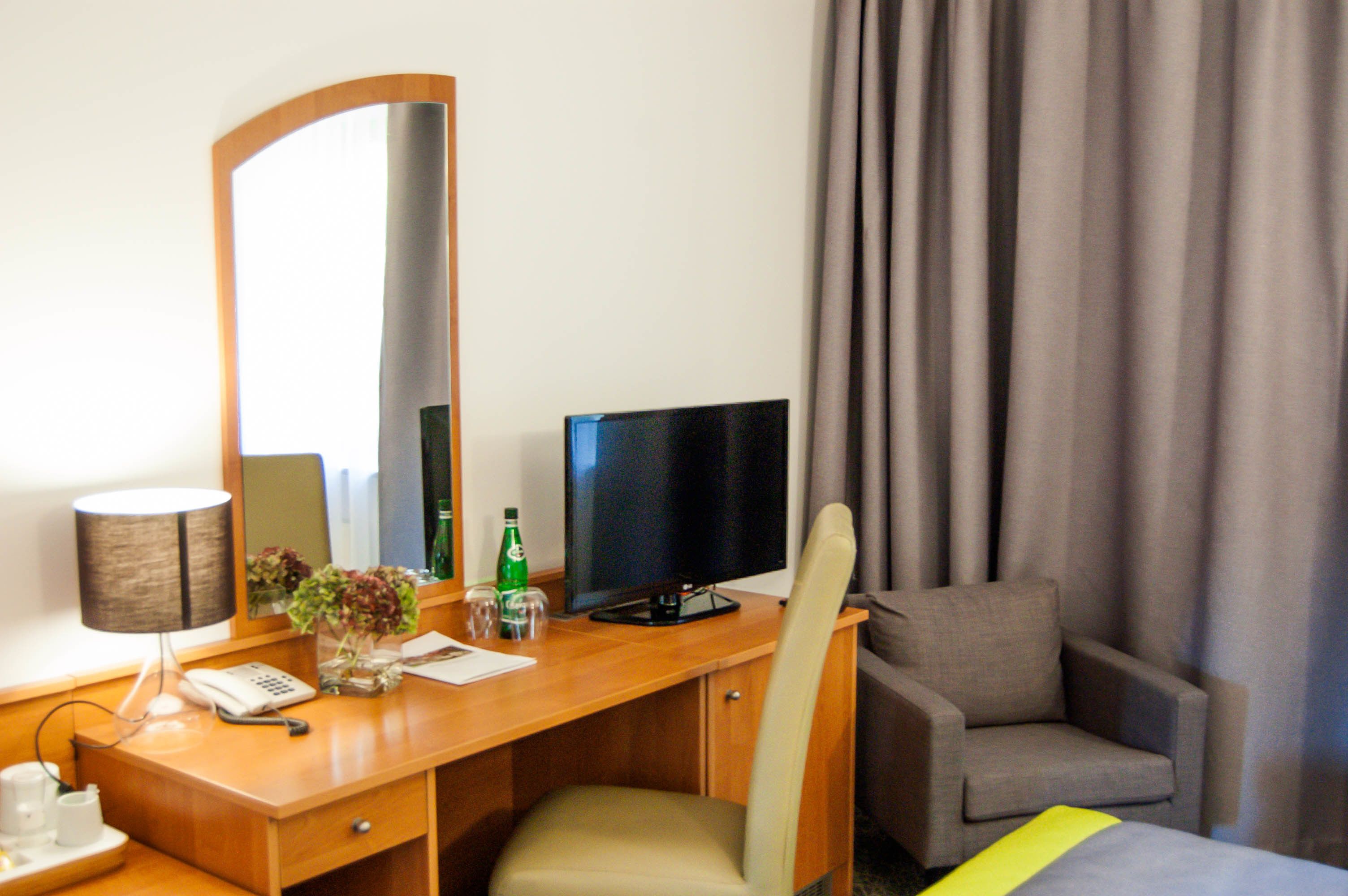 comfort twin room | room amenity