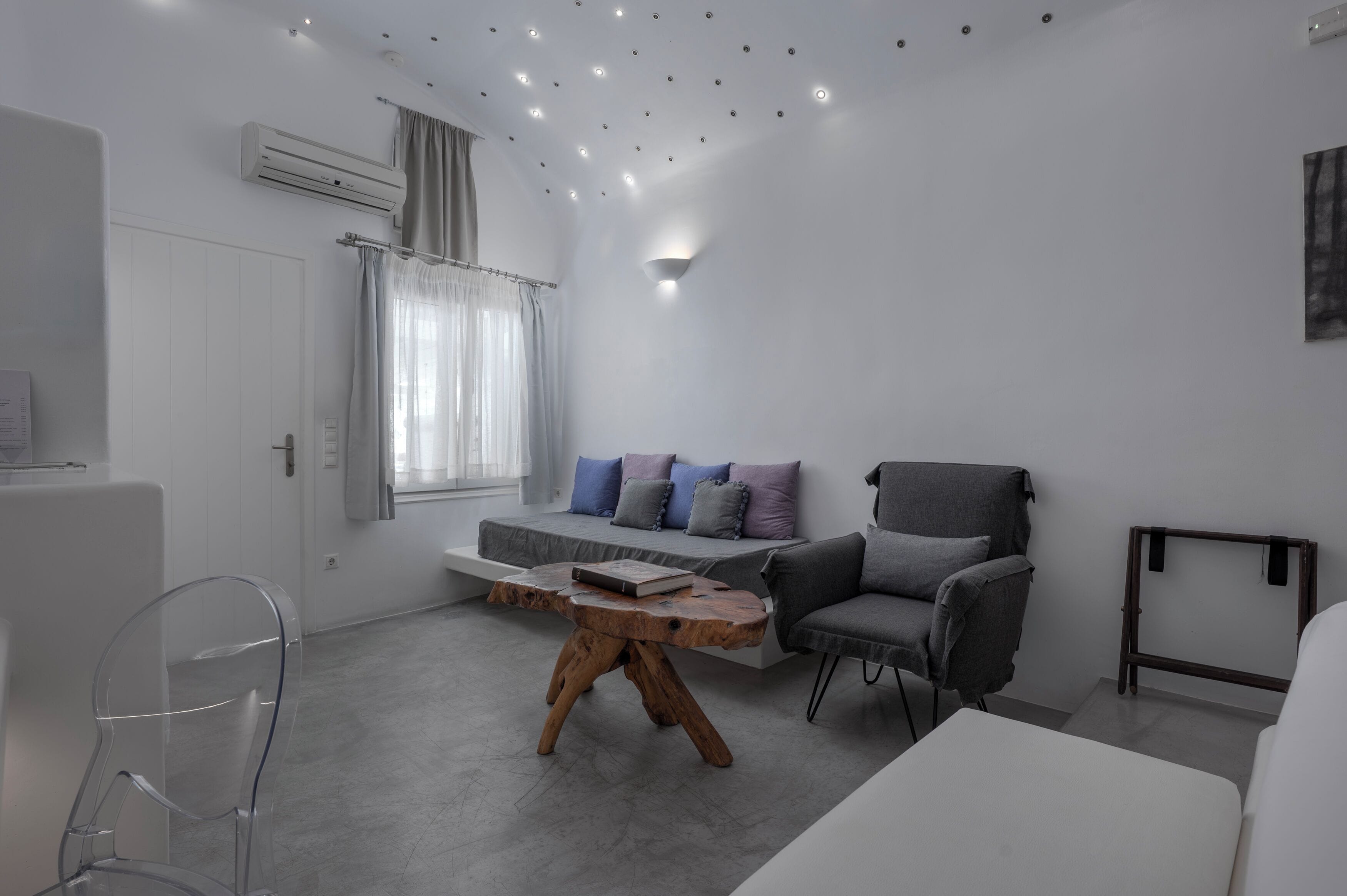 Photo - Flaskos Luxury Suites