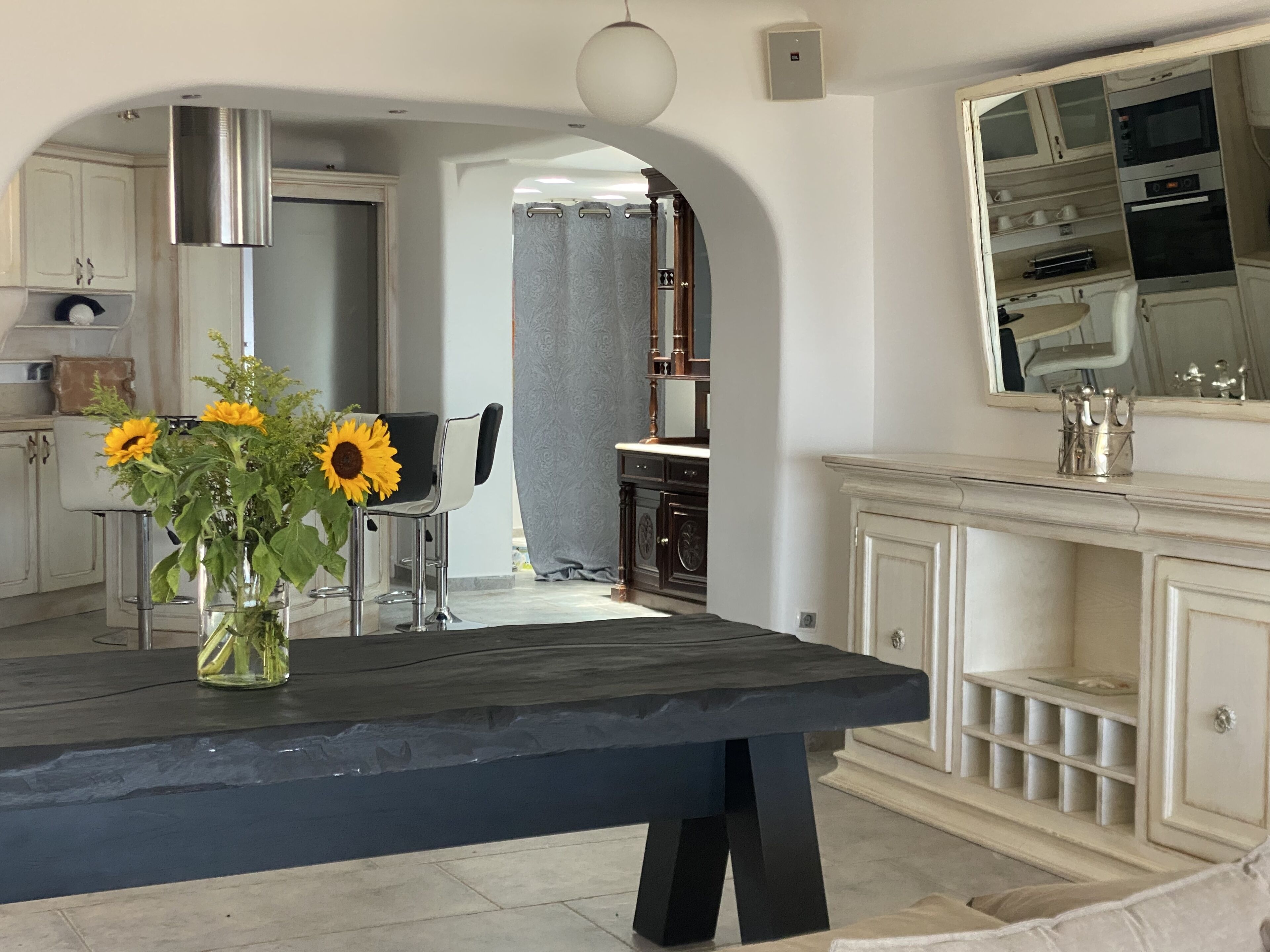 Photo - Flaskos Luxury Suites