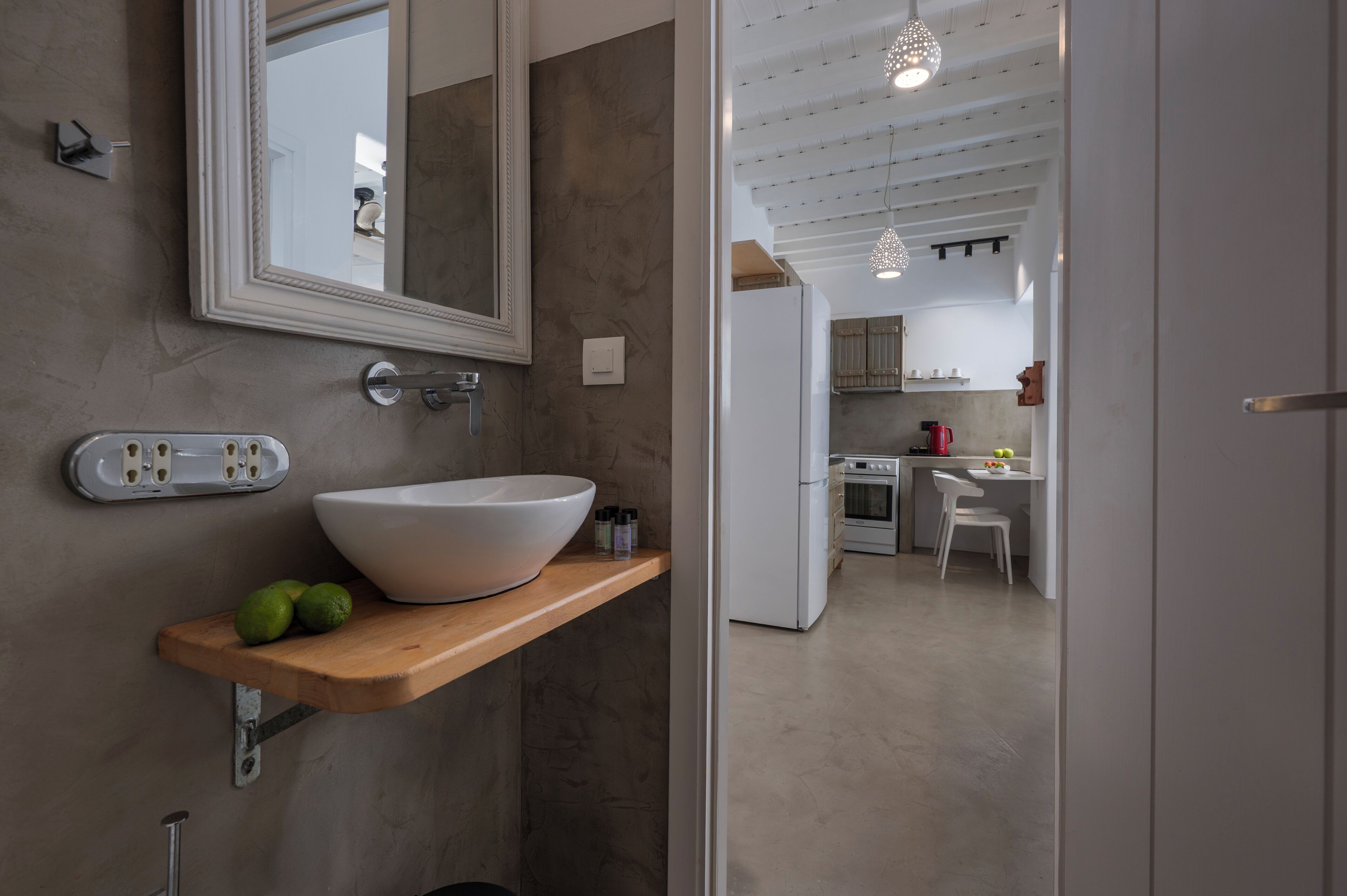 Photo - Flaskos Luxury Suites