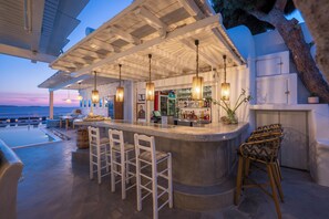 Bar (on property) - Flaskos Luxury Suites (Mykonos)