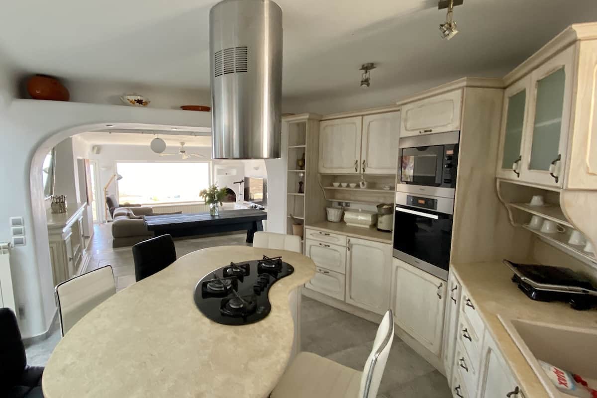 eleni's house sea and sunset view annex building - 4km from the main building | private kitchen | coffee/tea maker, electric kettle, high chair