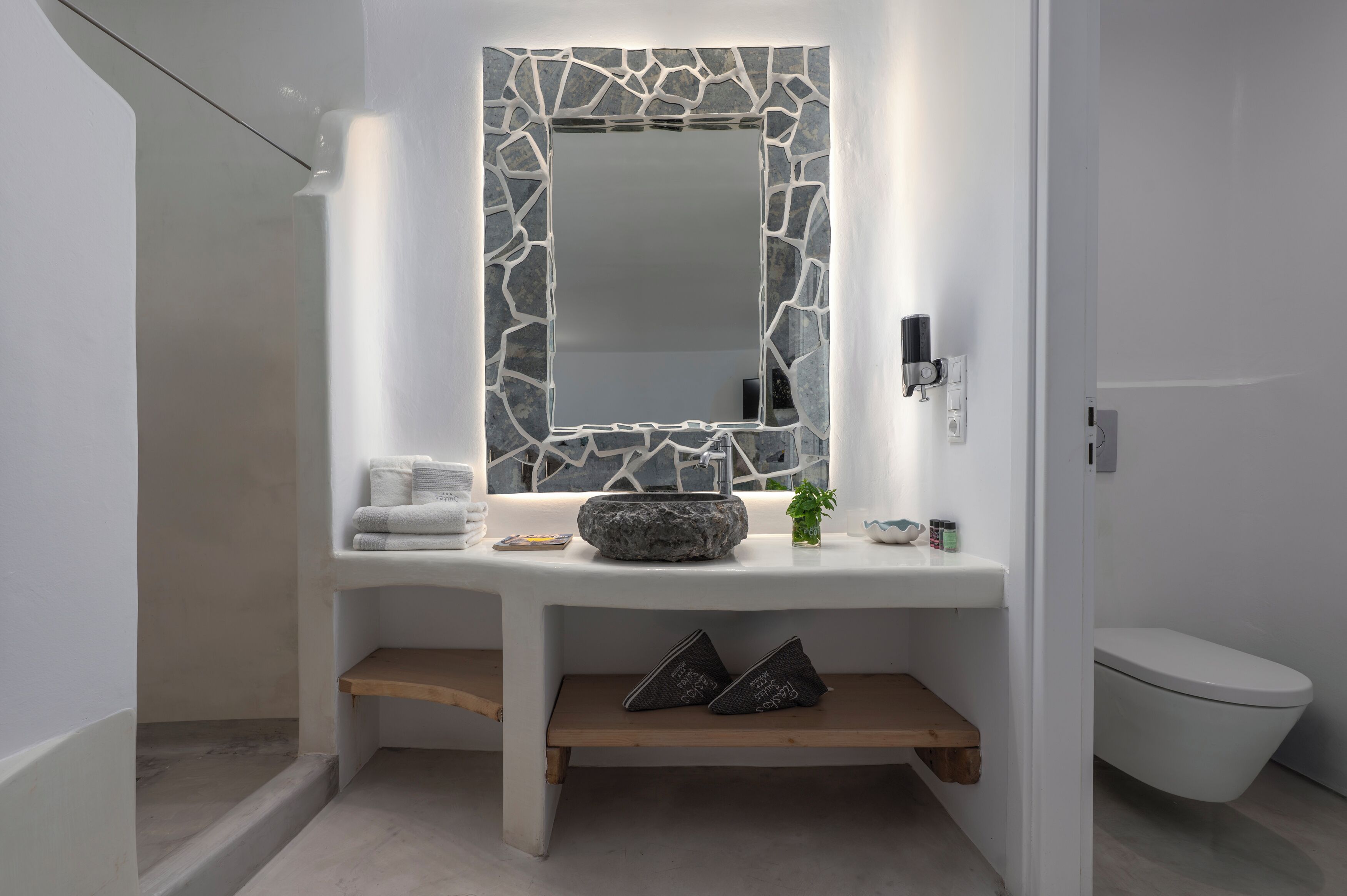 Photo - Flaskos Luxury Suites