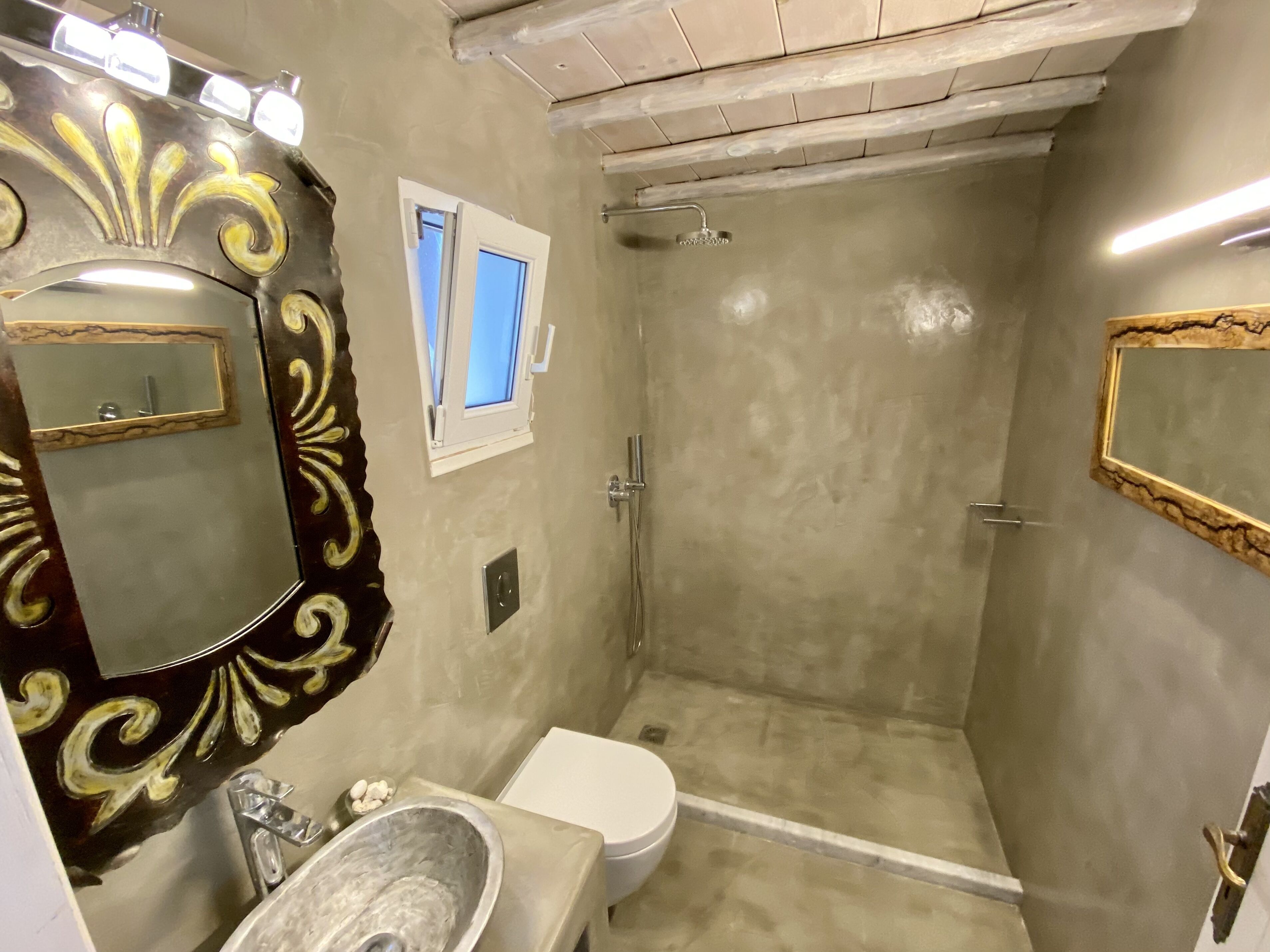 Photo - Flaskos Luxury Suites