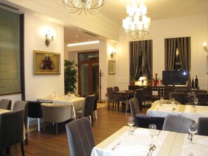 Restaurant - Kotoni (Tirana)