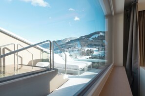 Executive Suite | In-room safe, blackout drapes, free WiFi, bed sheets - DAS RONACHER Thermal Spa Hotel (Bad Kleinkirchheim)