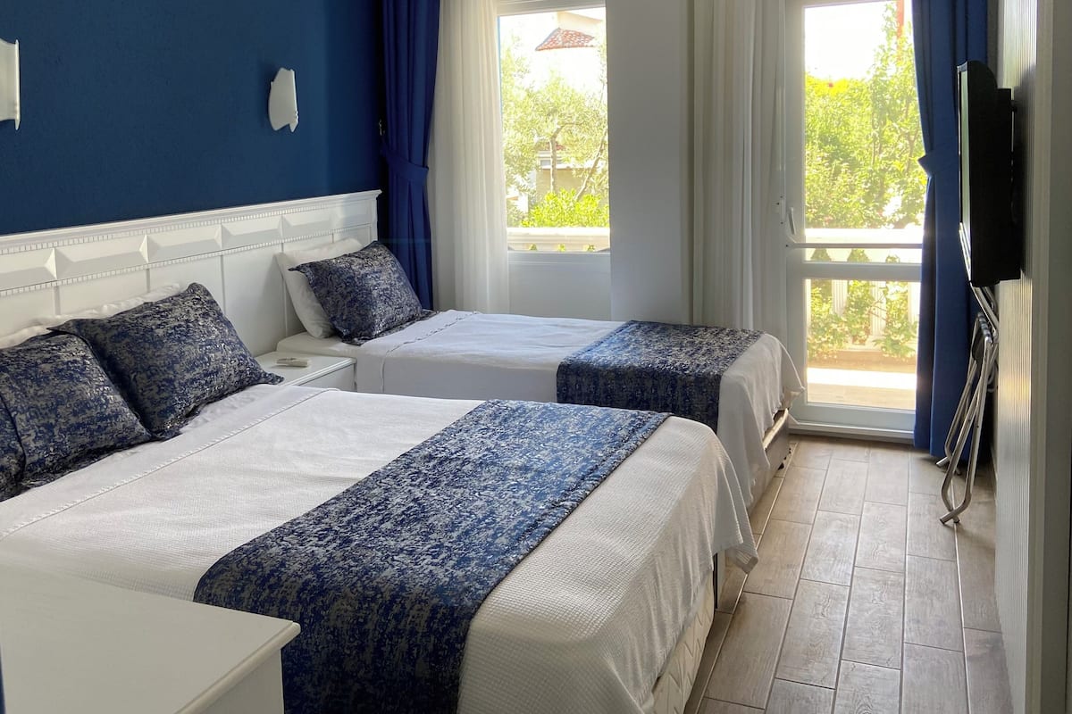 Premium bedding, minibar, in-room safe, blackout curtains