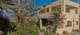 Montemar Studios & Apartments