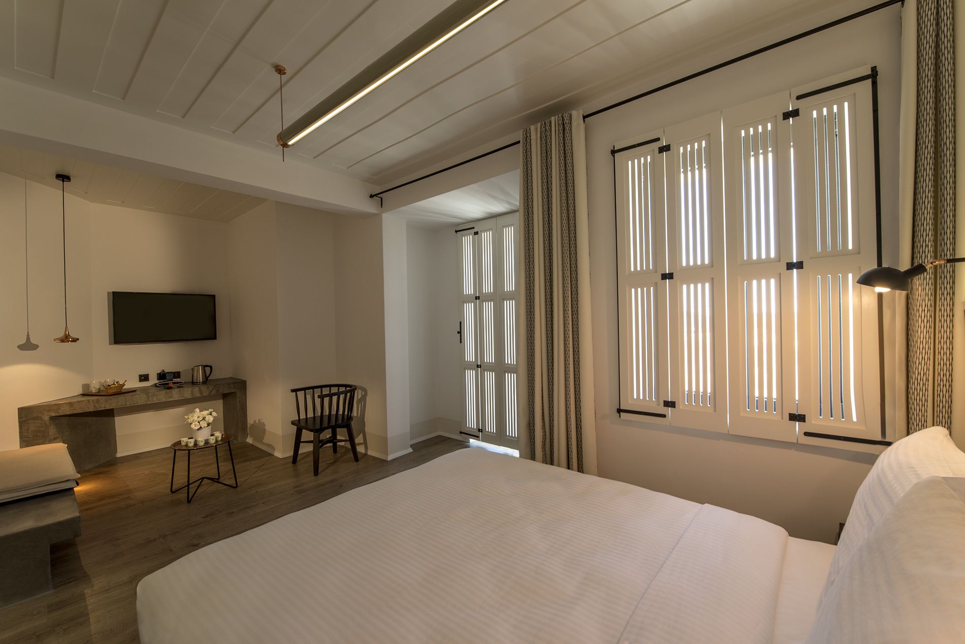 suite, corner | minibar, in-room safe, soundproofing, free wifi