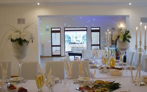 Breakfast, lunch and dinner served - Villa la Val (Kamienna Gora)