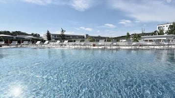 Indoor pool, outdoor pool