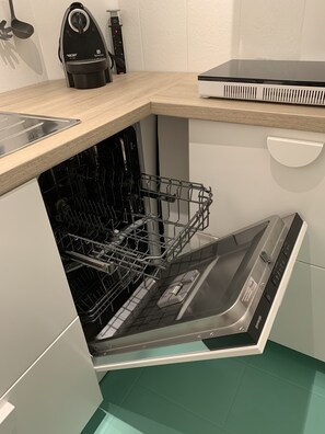 Condo Confort, 1 cama King size, cocina, vista a la montaña | Cocina privada