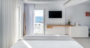 Junior Suite, Sea View with Outdoor Jacuzzi | Ausblick vom Zimmer