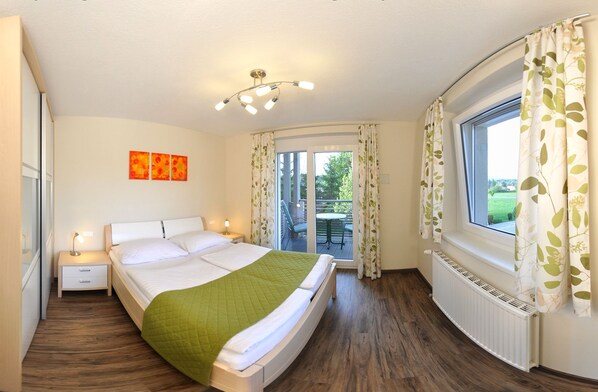 Estúdio | 1 quarto, roupas de cama premium, cofres nos quartos, escrivaninha