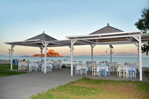 Lunch and dinner served, Greek cuisine - Kordistos Hotel (Kos)