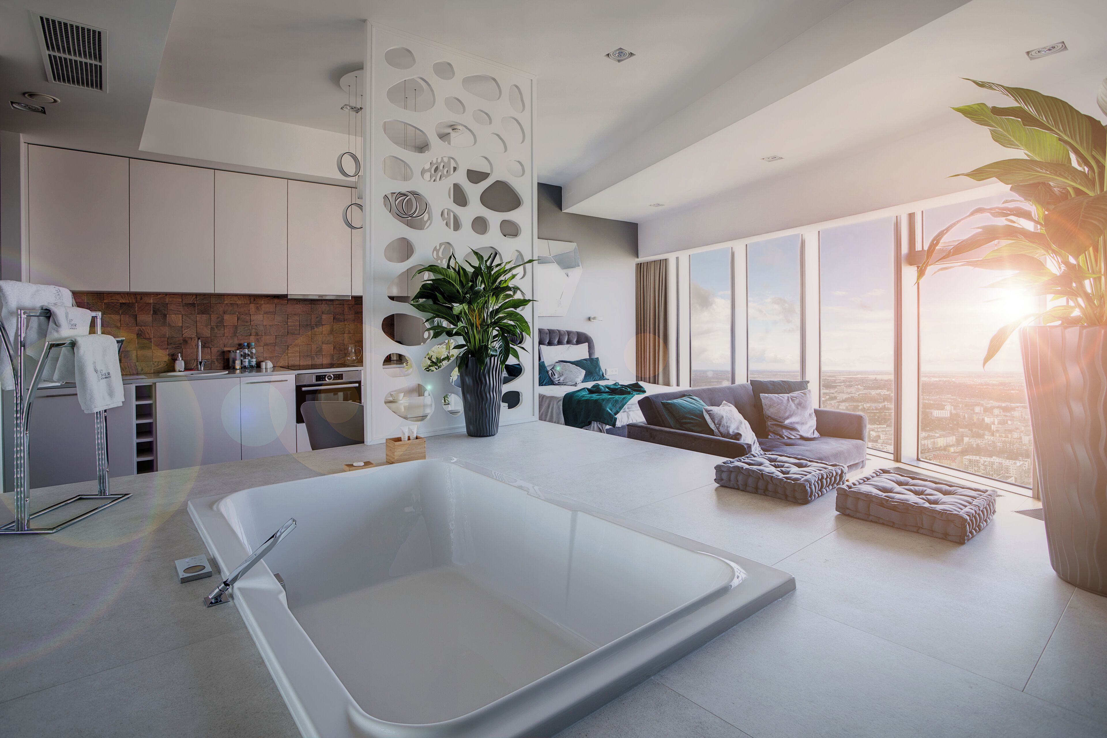 executive suite with in-room bathtub | 1 bedroom, individually decorated, soundproofing, iron/ironing board