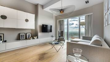 Apartment Penthouse ( 3 rooms, City View) | 1 bedroom, individually decorated, individually furnished, soundproofing