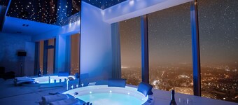 In The Sky - Sky Tower Apartments