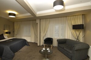 Suite, Corner | Living area | LCD TV - Ada Life (Eskisehir)