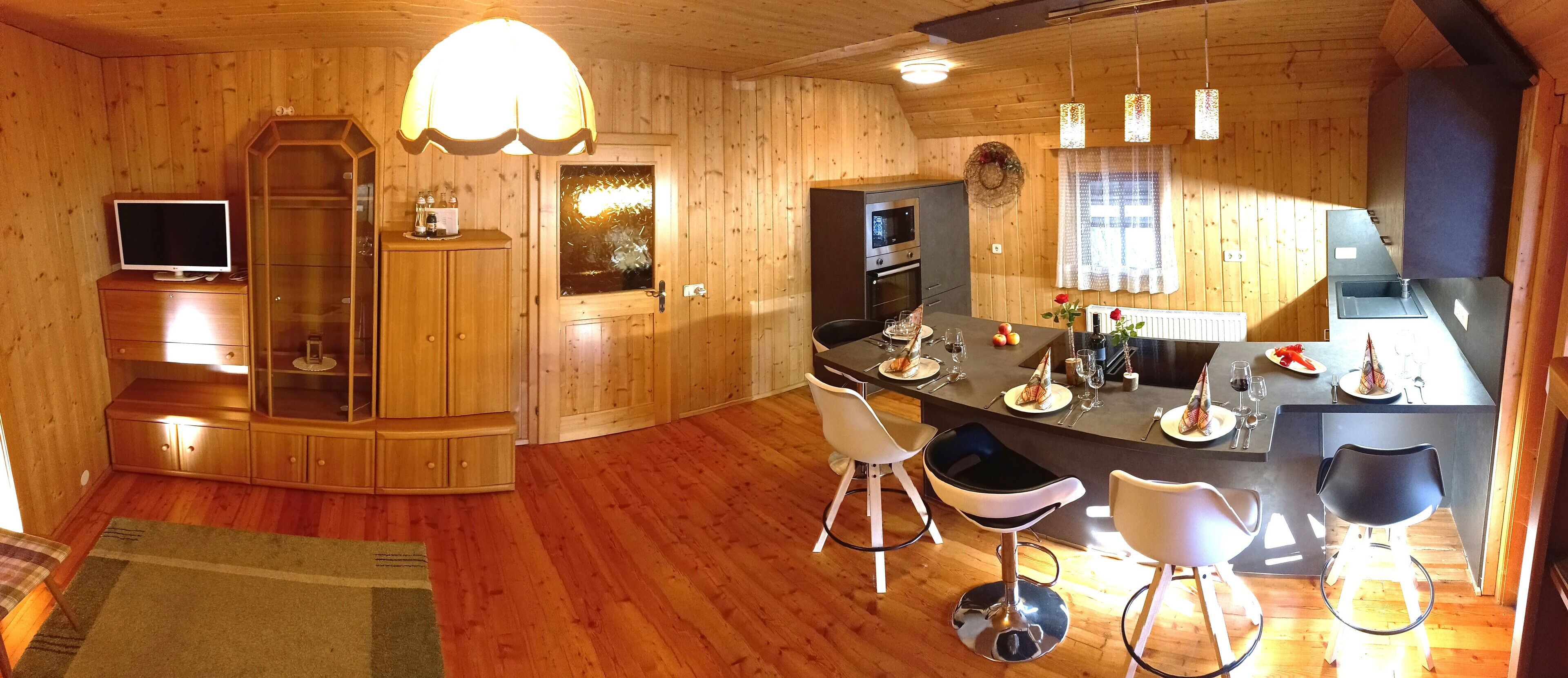 Apartment 2 | In-room dining