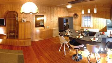 Apartment 2 | In-room dining