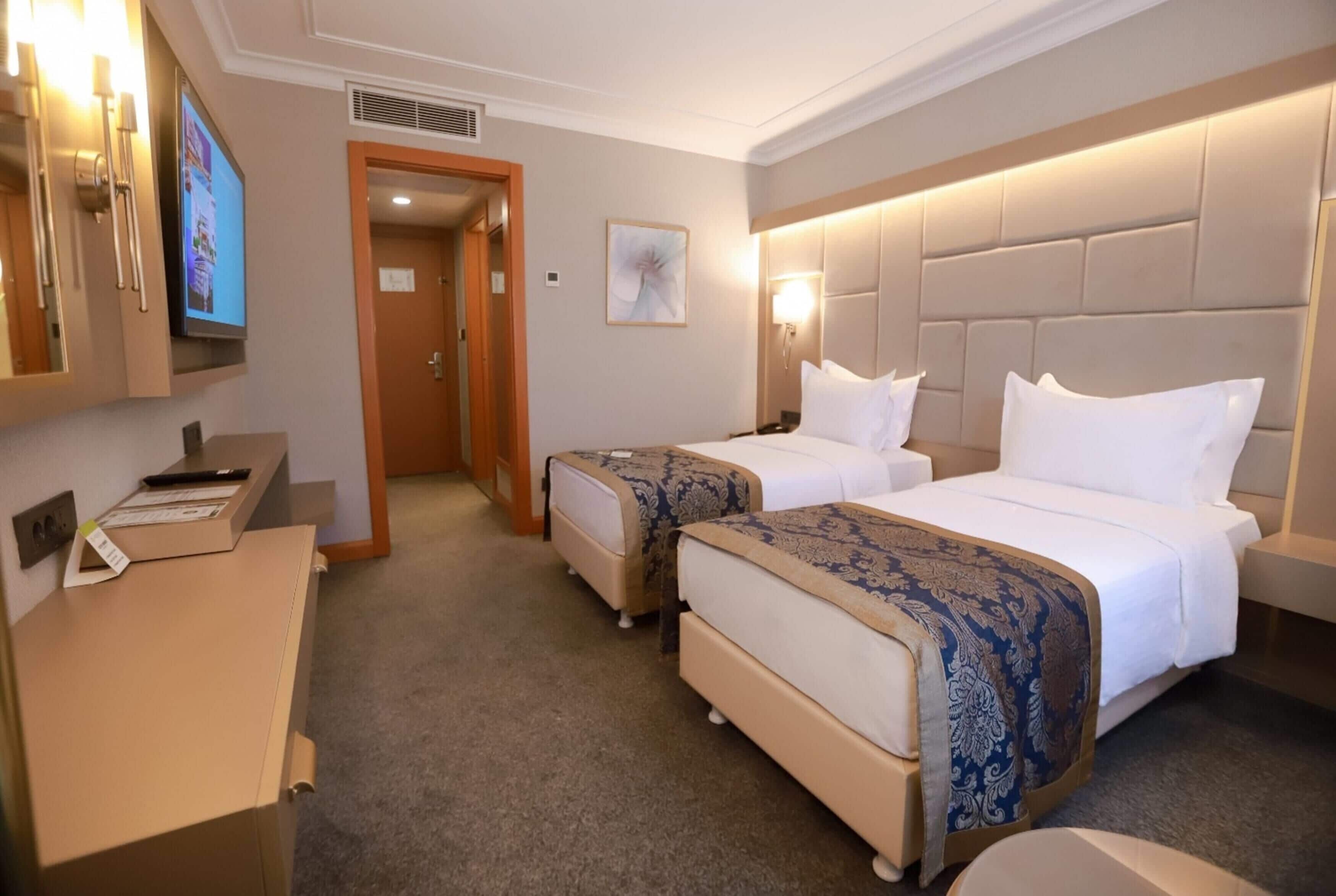 Room, 2 Single Beds, Accessible