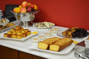 Daily buffet breakfast (EUR 5.00 per person)