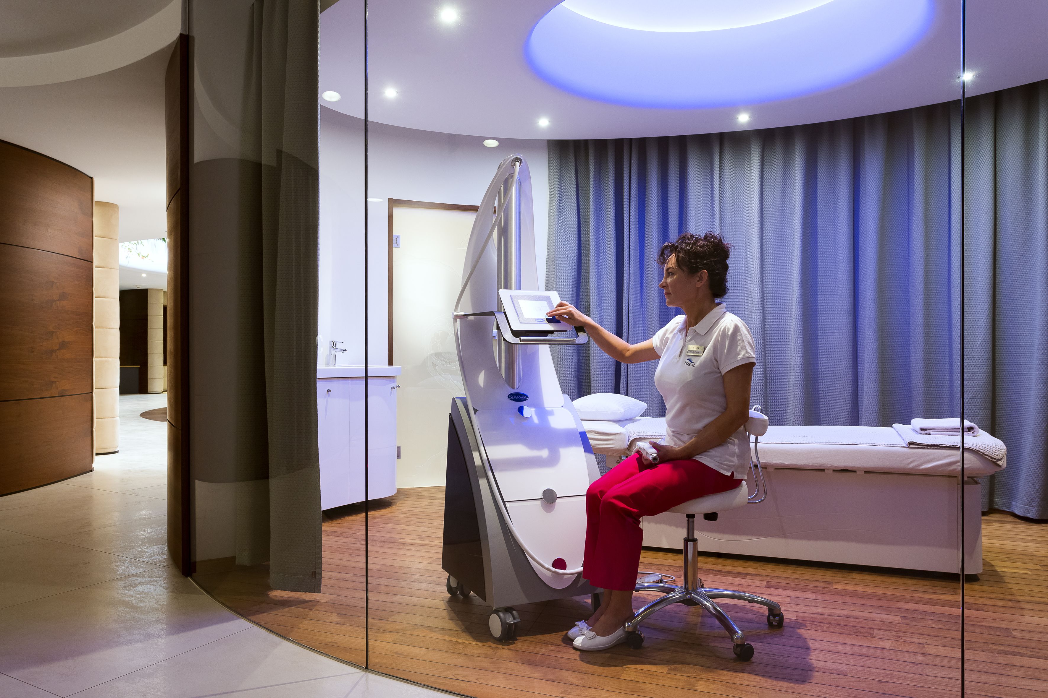 body treatments, body scrubs, facials, 10 treatment rooms