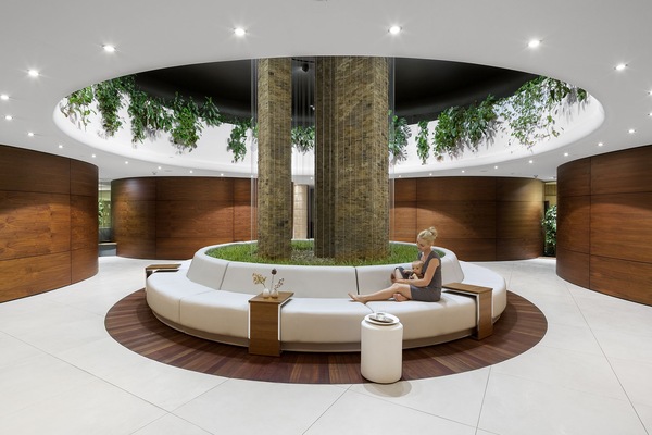 Body treatments, body scrubs, facials, 10 treatment rooms