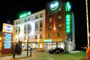 Exterior - B&B Hotel Warszawa-Okecie (Warsaw)