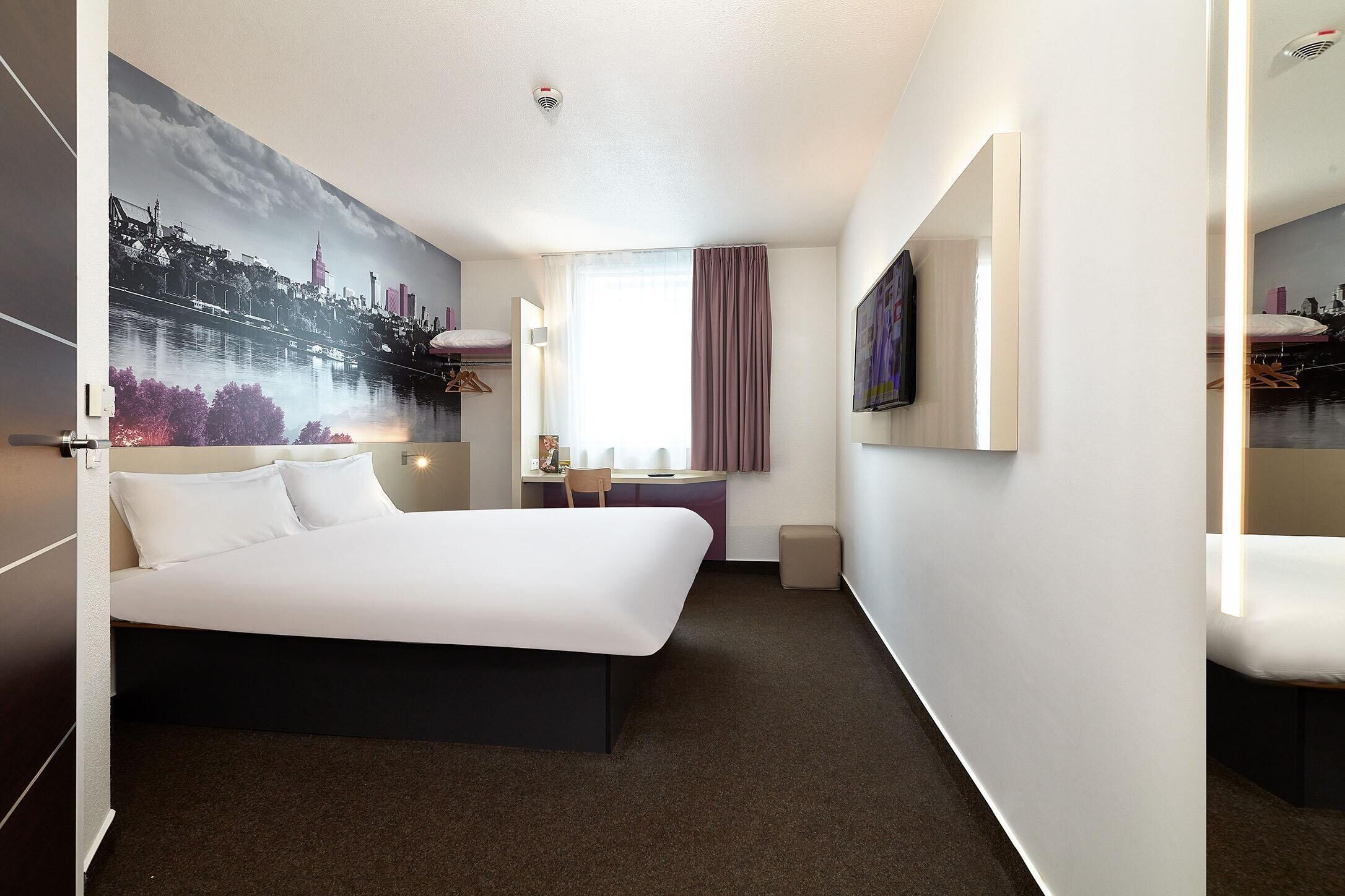 Foto - B&B Hotel Warszawa-Okęcie