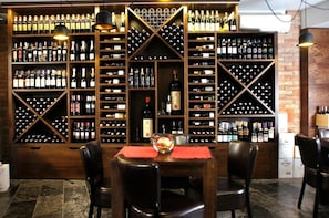 Breakfast, lunch and dinner served  - Hotel Aristo (Bialystok)