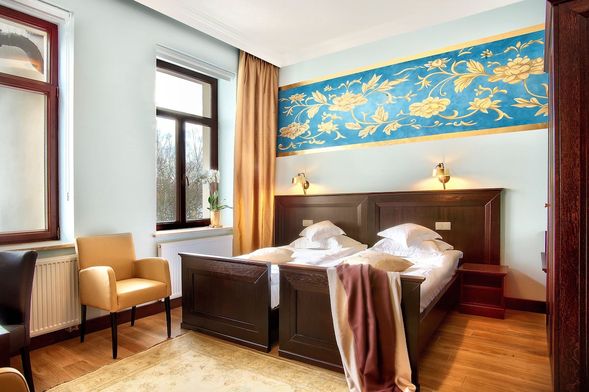 Ropa de cama de alta calidad y minibar