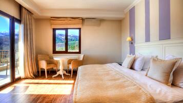 Egyptian cotton sheets, premium bedding, down duvets, pillow-top beds