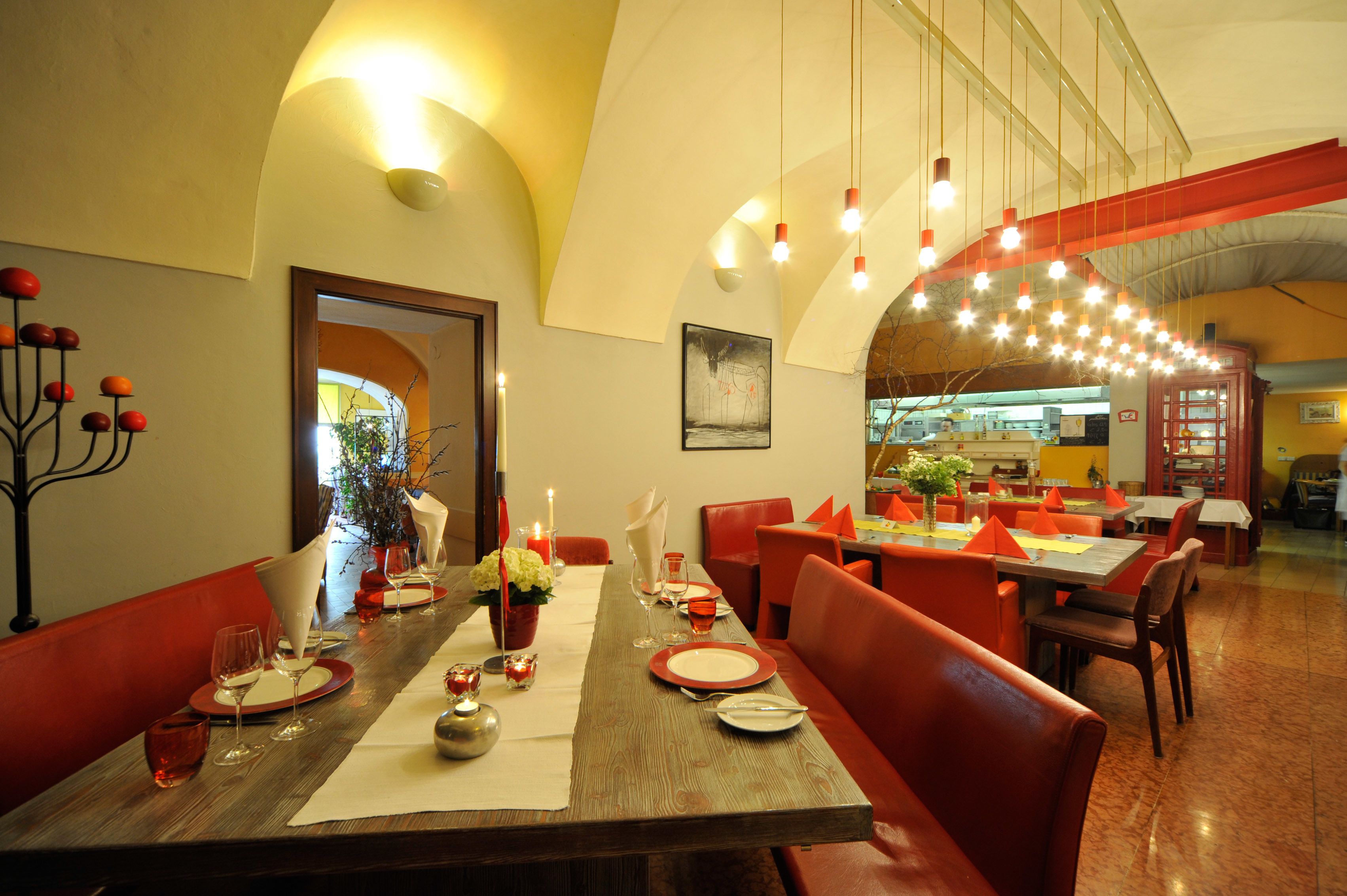 2 restaurants, breakfast, lunch, dinner served; local cuisine