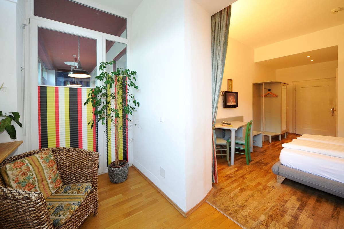 Family Apartment, 2 Bedrooms, Mountain View | Premium bedding, soundproofing, iron/ironing board (on request)