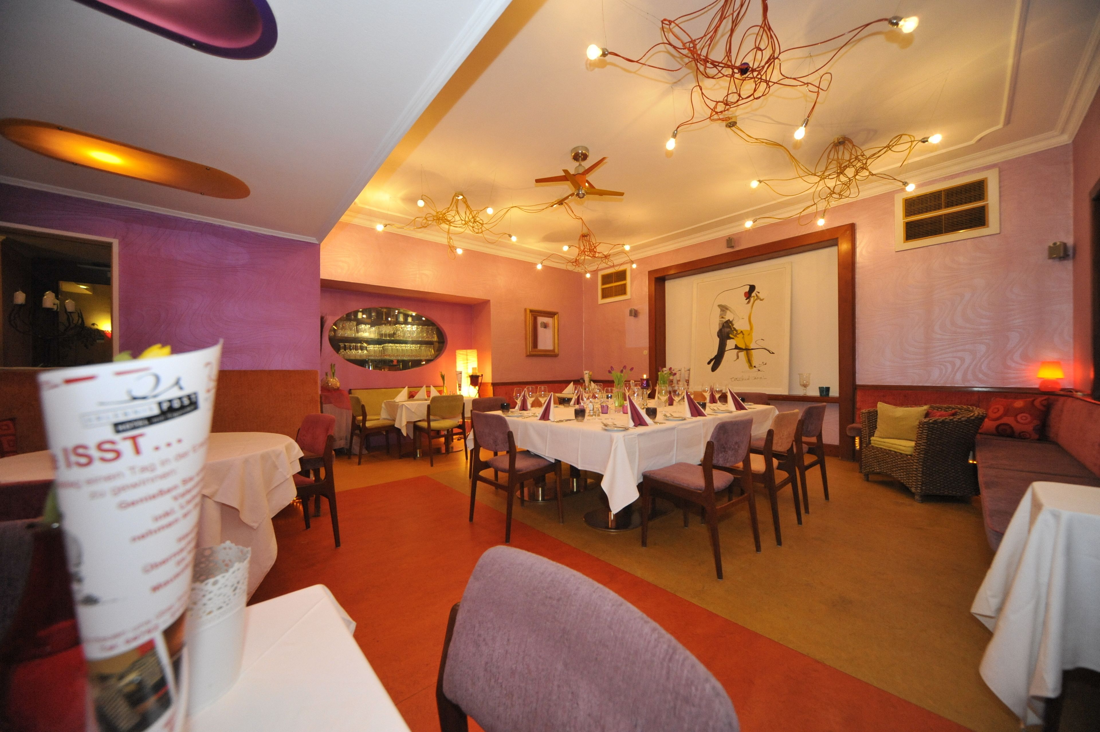 2 restaurants, breakfast, lunch, dinner served; local cuisine