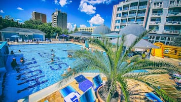 3 indoor pools, outdoor pool, open 7:00 AM to 7:00 PM, pool umbrellas