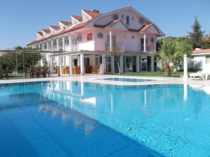 Outdoor pool - Yavuz Hotel (Ortaca)