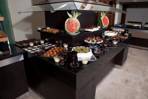 Buffet - Sunhill Centro Hotel (Bodrum)
