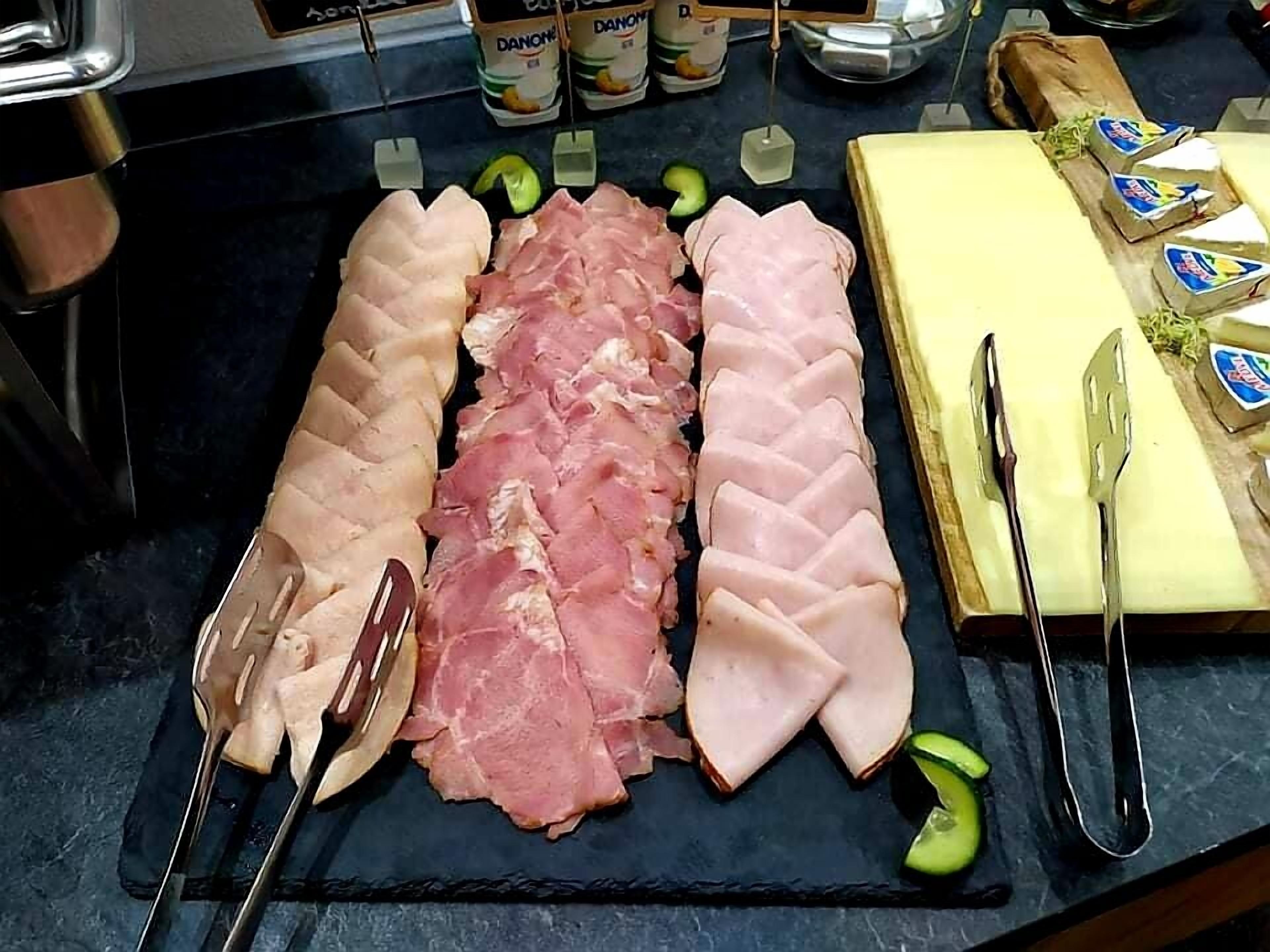 朝食ビュッフェ