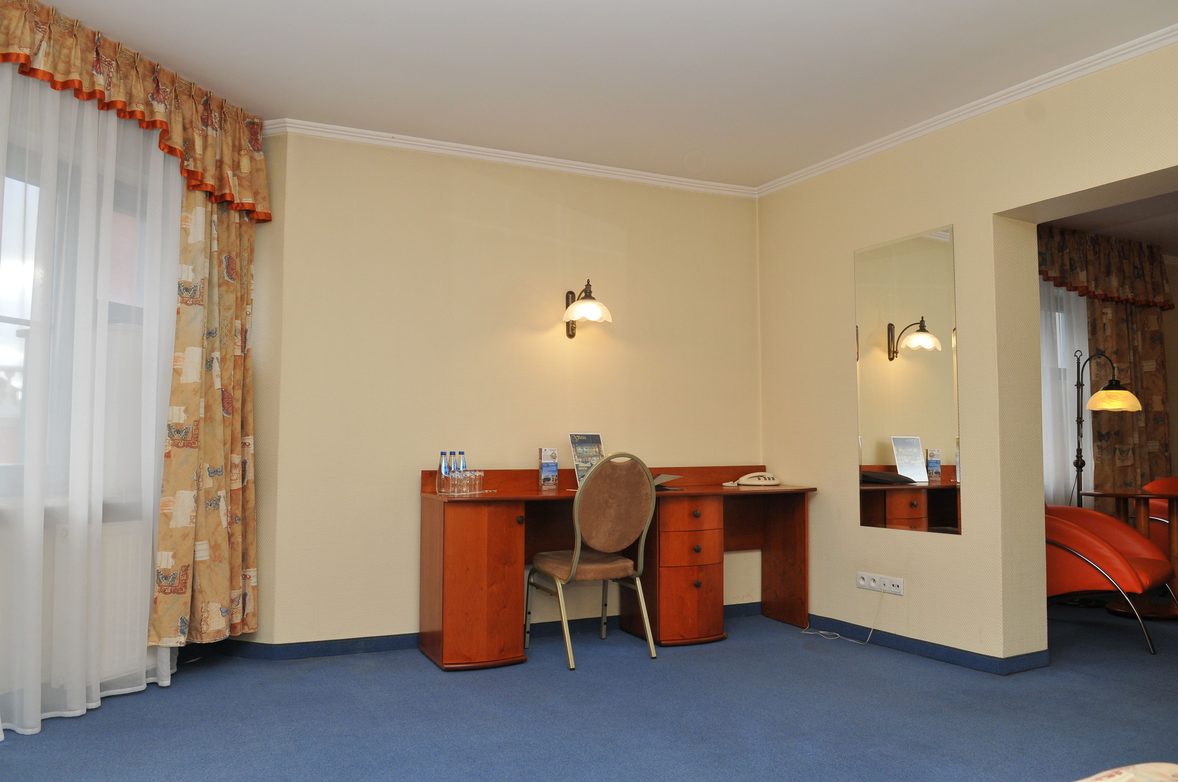 deluxe triple room, 1 bedroom | room amenity