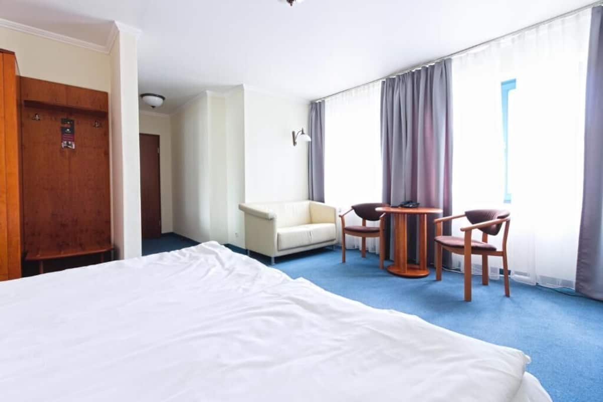 in-room safe, desk, iron/ironing board, cots/infant beds