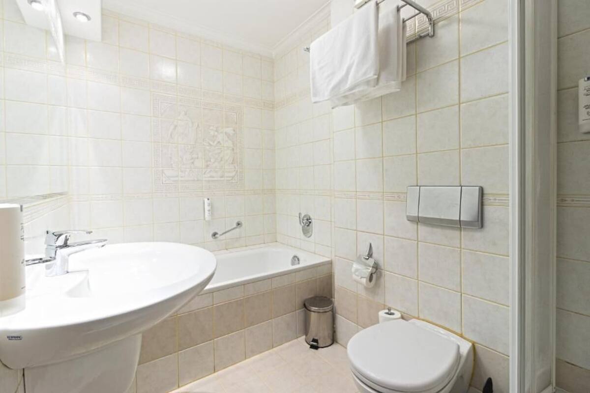 free toiletries, hair dryer, towels