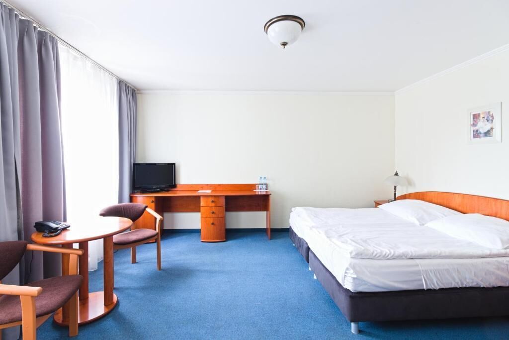 in-room safe, desk, iron/ironing board, cots/infant beds