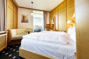 Dobbeltrom – superior | Skrivebord, blendingsgardiner, wi-fi (inkludert) og sengetøy